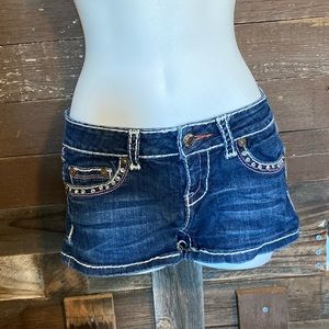 Miss Chic, faux leather, bling shorts.